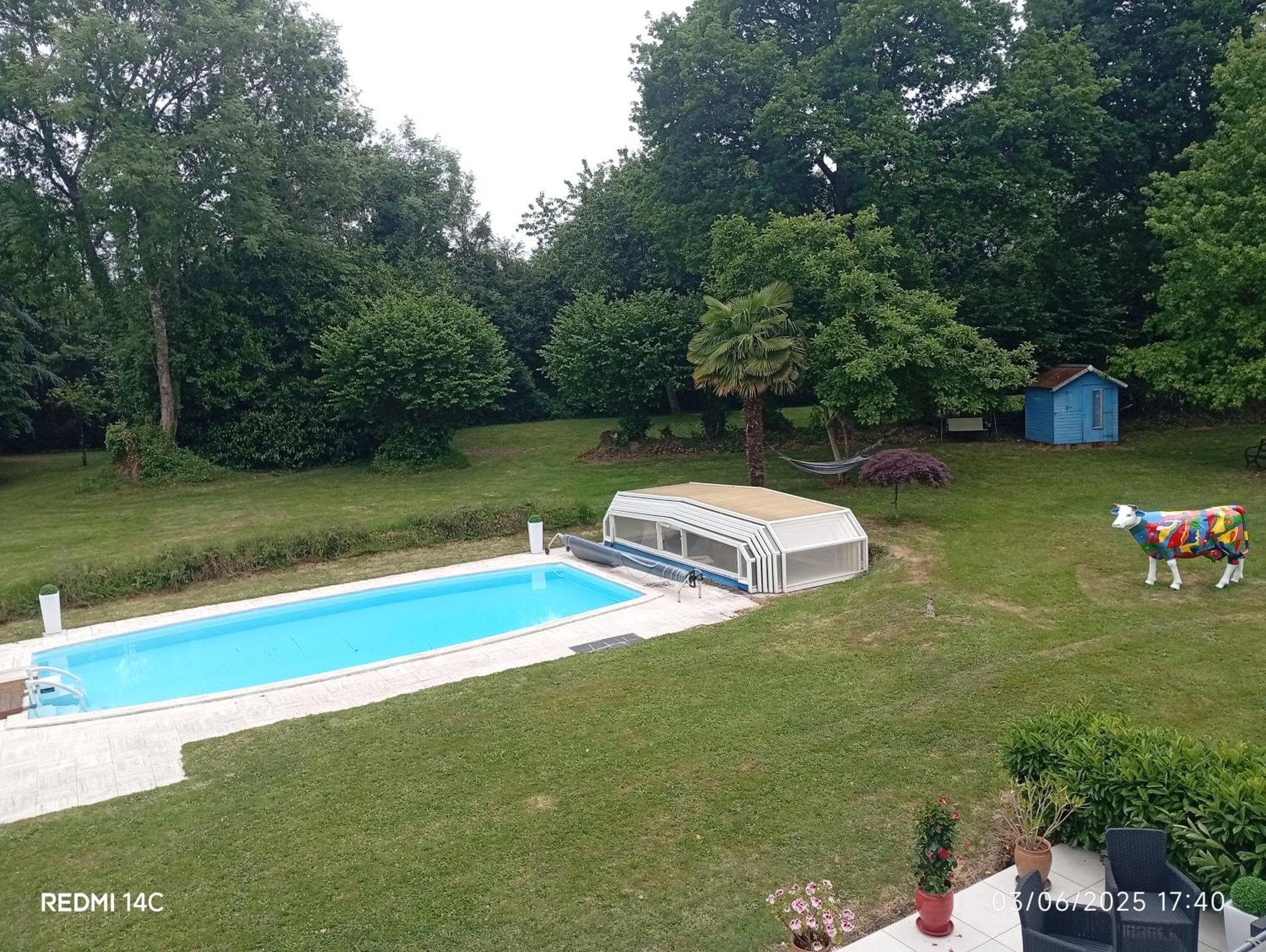 Bed and Breakfast La Fontaine Dort Tessy-sur-Vire Экстерьер фото